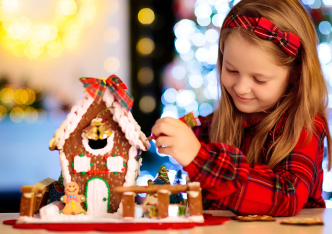 GINGERBREAD HOUSE MAKING AT QUICK BITES